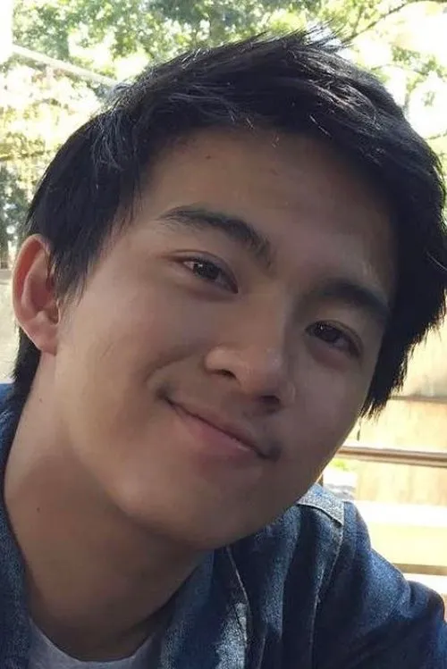 Gusti Rayhan interpretando a Ahmad