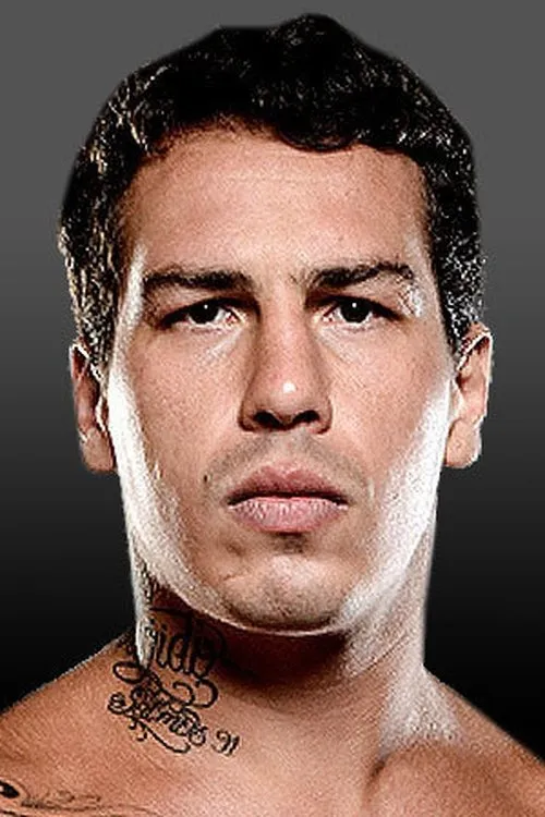 Guto Inocente interpretando a Self