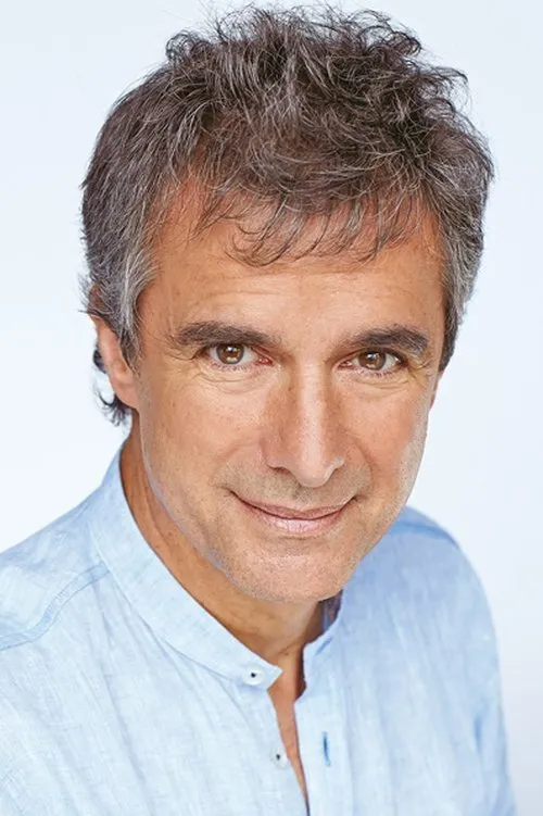 Guy Corneau interpretando a Himself