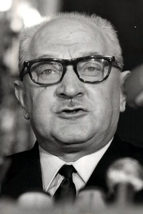 Guy Mollet interpretando a Self (archive footage)