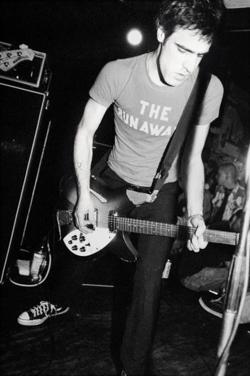 Joe Lally ha trabajado con Guy Picciotto en 2 ocasiones