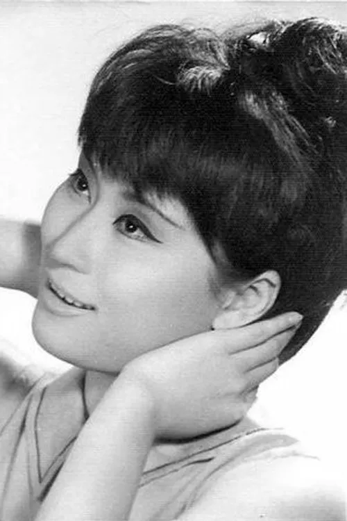 Ha Yee-Chau interpretando a Lin Hong-Zhu