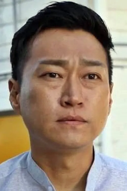 Hae Il interpretando a Min-soo (??)