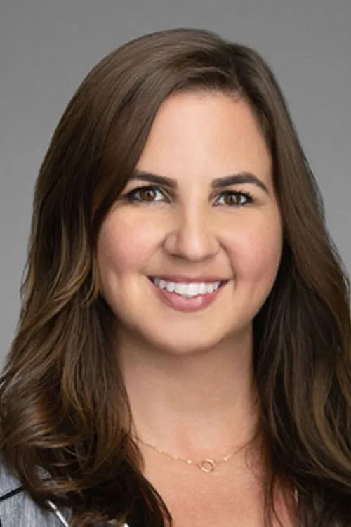 Natalie Brunell ha trabajado con Hailey Lennon en 1 ocasiones