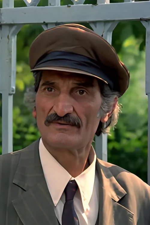 Bülent Igdiroglu ha trabajado con Hakkı Karadayı en 3 ocasiones