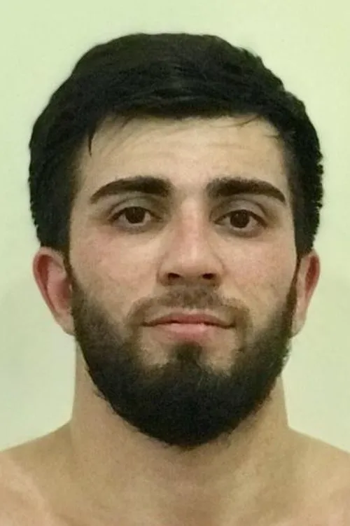 Sinsamut Klinmee ha trabajado con Halil Amir en 2 ocasiones