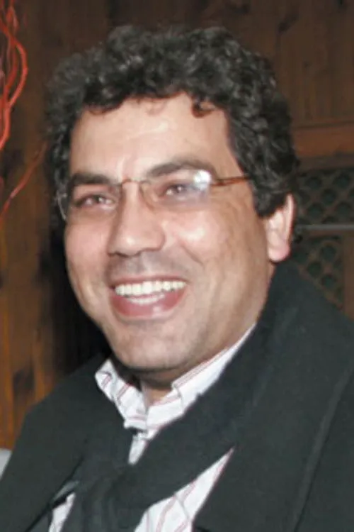 Hamid Basket interpretando a 