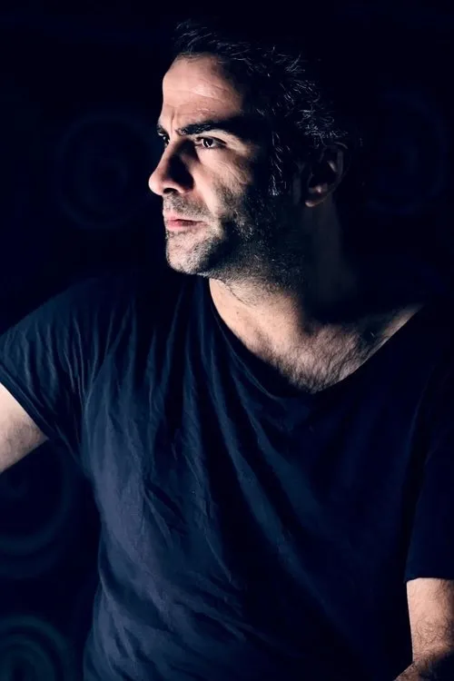 Havin Funda Saç ha trabajado con Hamid Mirhaj Yosef en 1 ocasiones