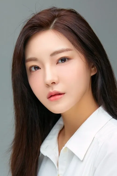 Han Chae-kyung en su biografía y filmografía