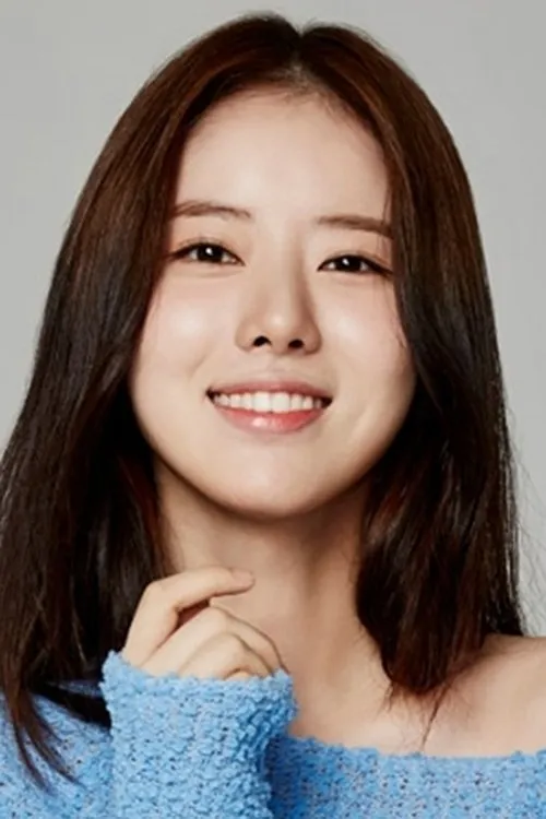 Han Ji-Sun — personaje: Yoo Ri