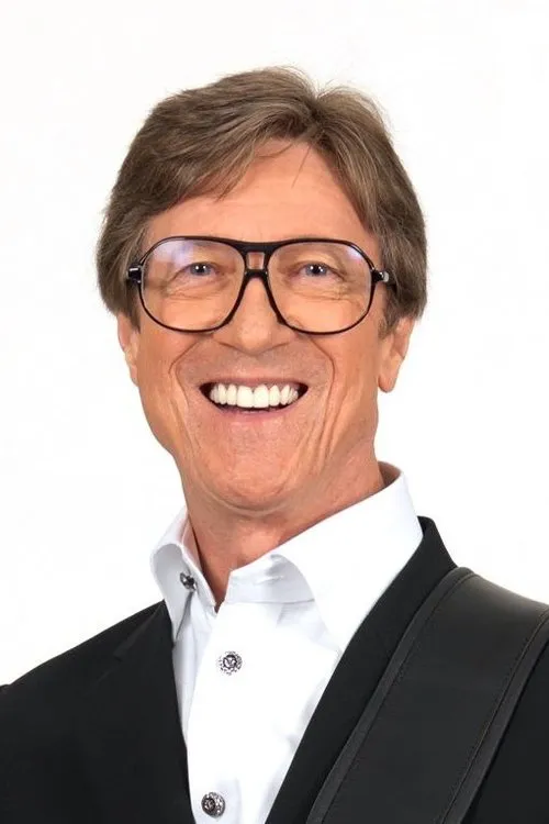 Hank Marvin interpretando a Self
