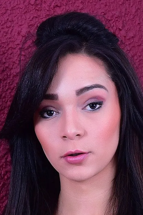 Hanna Rios interpretando a 