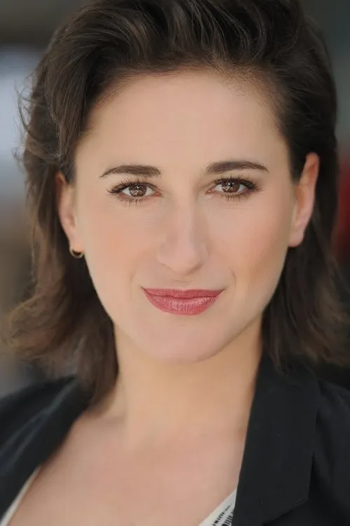 Abra Moore ha trabajado con Hannah Heller en 1 ocasiones