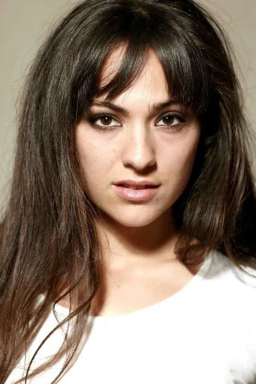 Hanne Steen interpretando a Cheryl Fromm