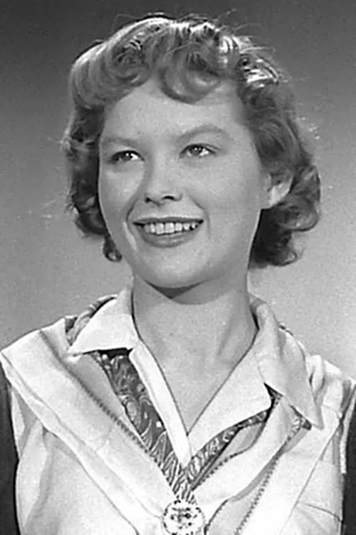 Hanne Winther-Jørgensen interpretando a Yvonne