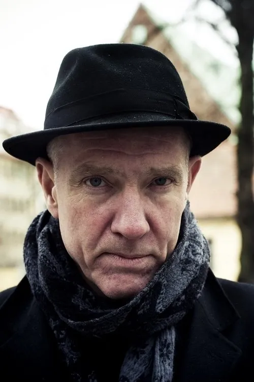 Janne Josefsson ha trabajado con Hannes Råstam en 1 ocasiones