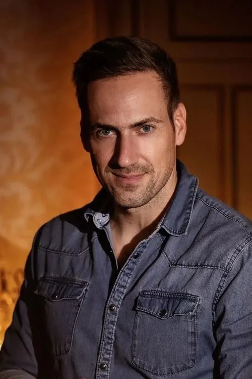 Foto de perfil del actor Hans Van Alphen en el reparto