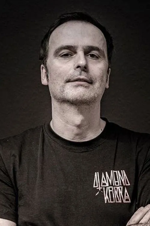 Tom S Englund ha trabajado con Hansi Kürsch en 1 ocasiones