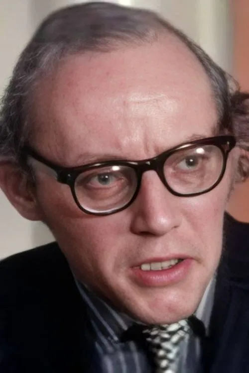 Harding Harrison interpretando a Irving