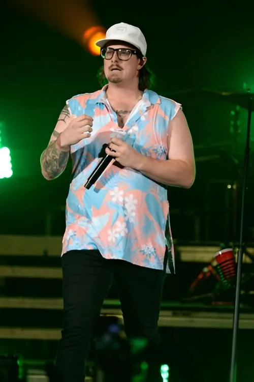 Lainey Wilson ha trabajado con HARDY en 1 ocasiones