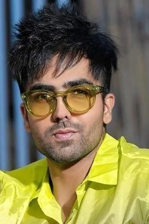 Harrdy Sandhu en su biografía y filmografía