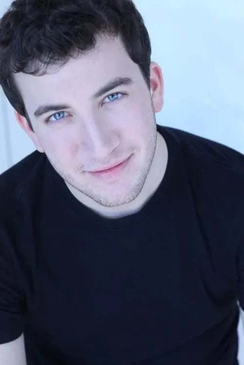 Harrison Chad interpretando a Self