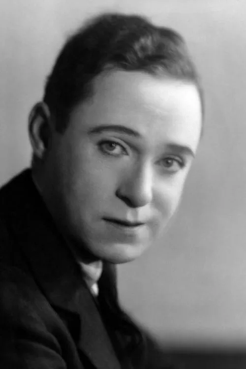 Harry Langdon interpretando a Chester Willouby