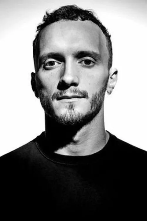 Ruthie Gwilym Thomas ha trabajado con Harry Price en 1 ocasiones