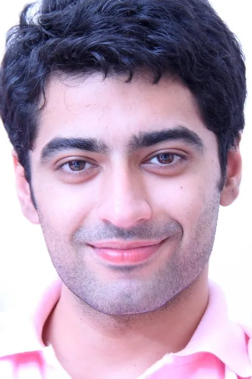 Harshad Arora — personaje: Adarsh Sinha