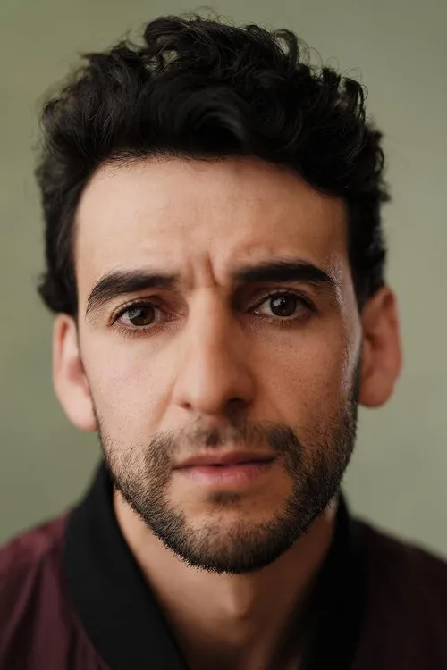Hassan Maarfi interpretando a Zac