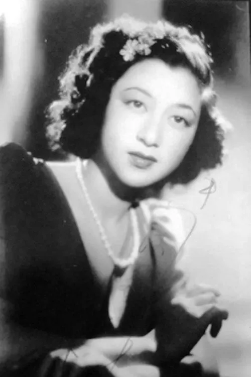 Hatae Kishi interpretando a 