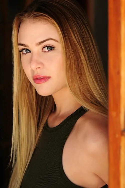 Hayley Erin — personaje: Heather Massella