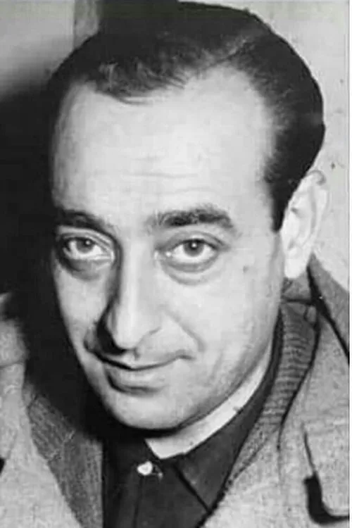 Pekcan Kosar ha trabajado con Hayri Esen en 4 ocasiones