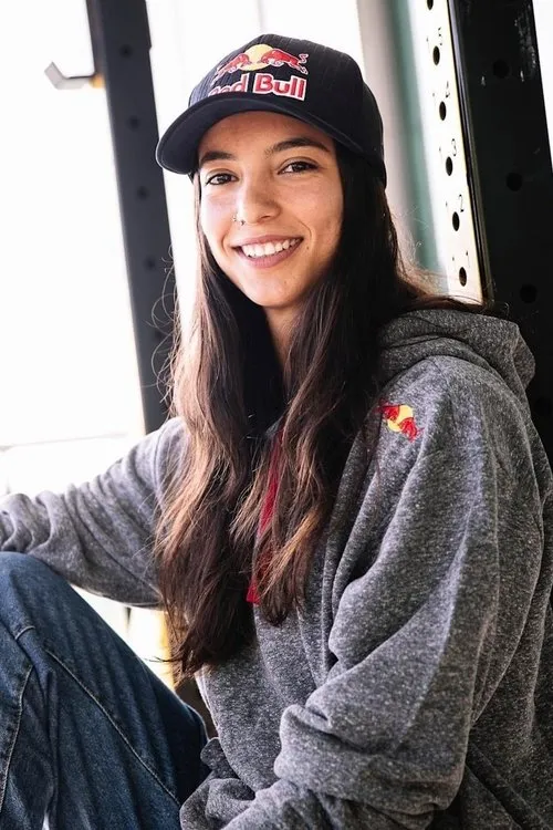 Hazal Nehir en su biografía y filmografía