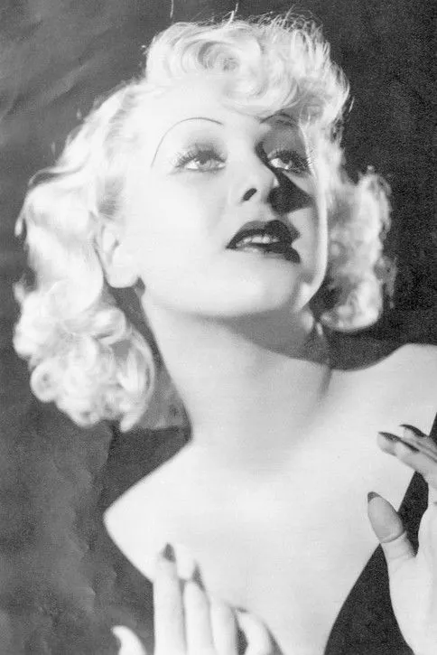 Cynthia Lindsay ha trabajado con Hazel Forbes en 1 ocasiones