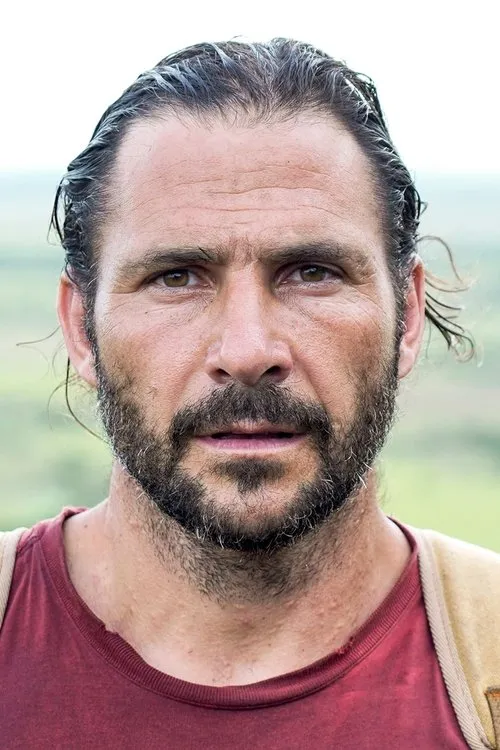 Hazen Audel — personaje: Self - Host