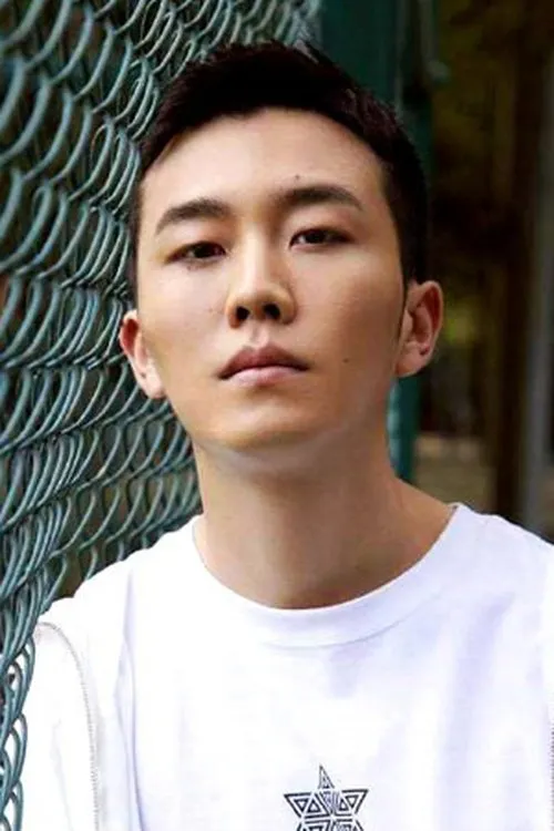 He Peng — personaje: Xu Fendou