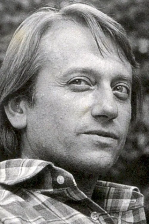 Héctor Bianciotti interpretando a