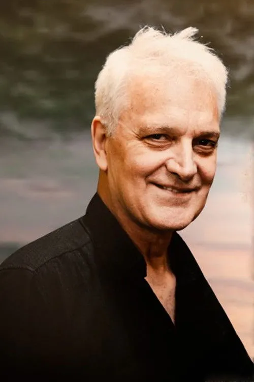 Héctor Calori interpretando a Ferdás