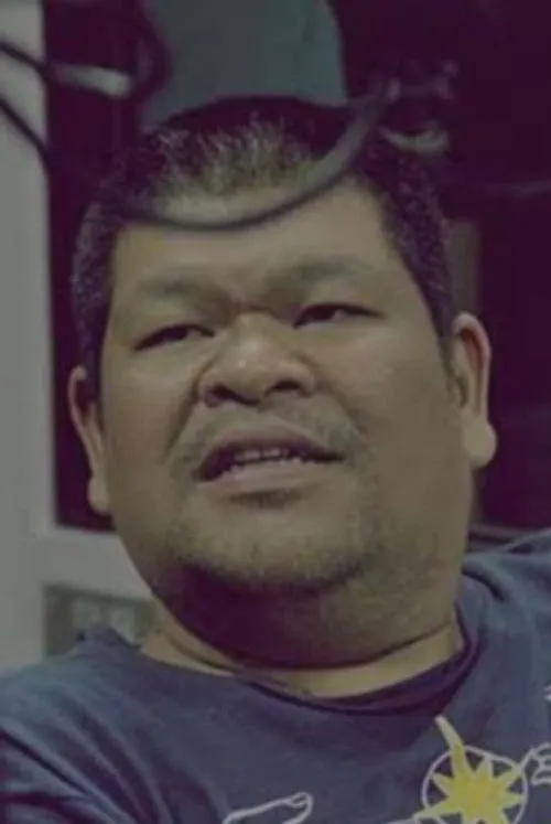 Raye Baquirin ha trabajado con Hector Macaso en 1 ocasiones