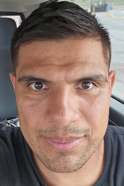 Reiya Abe ha trabajado con Helaman Olguin en 1 ocasiones