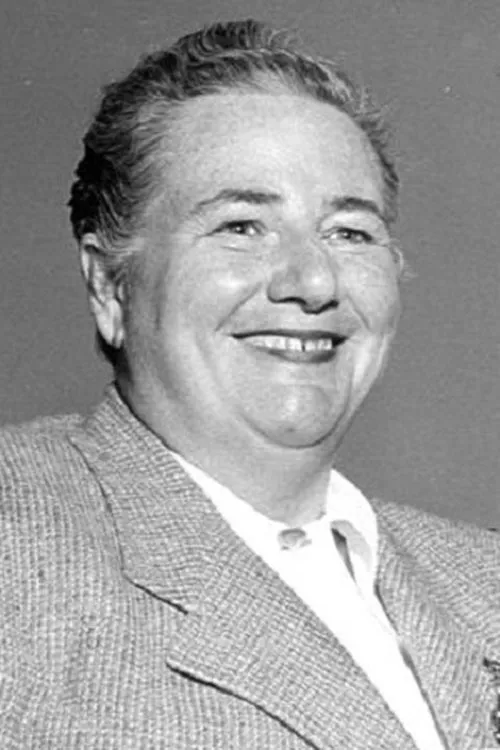 Helen Ainsworth interpretando a Bobo Brennan