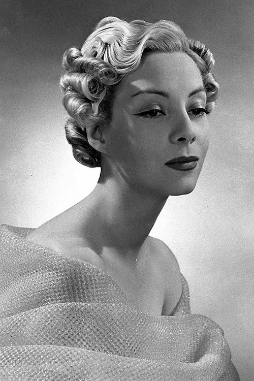 Helen Bennett interpretando a 