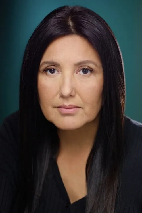 Chris Pereira ha trabajado con Helen Calahasen en 1 ocasiones