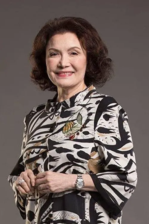 Monang Carvajal ha trabajado con Helen Gamboa en 1 ocasiones