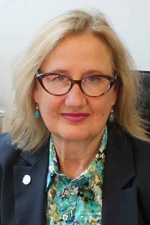 Joan Wyndham ha trabajado con Helen O'Connell en 1 ocasiones