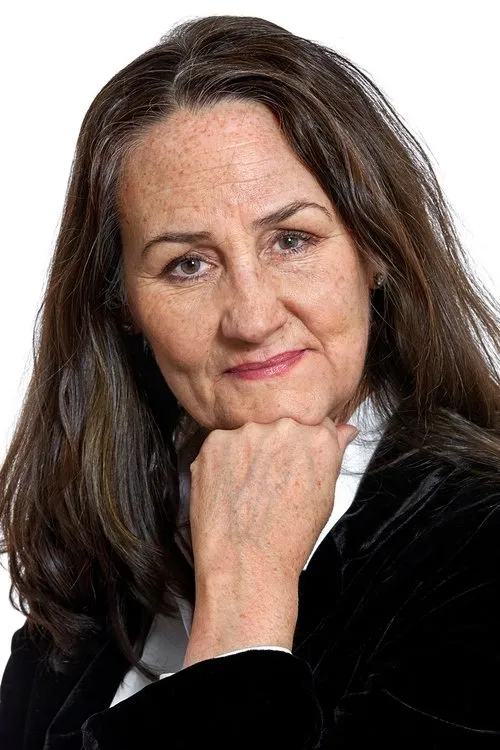 Helén Söderqvist Henriksson interpretando a Marissa / The head of personnel