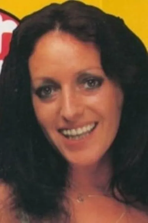 Helen Thomas interpretando a Linda Clemens