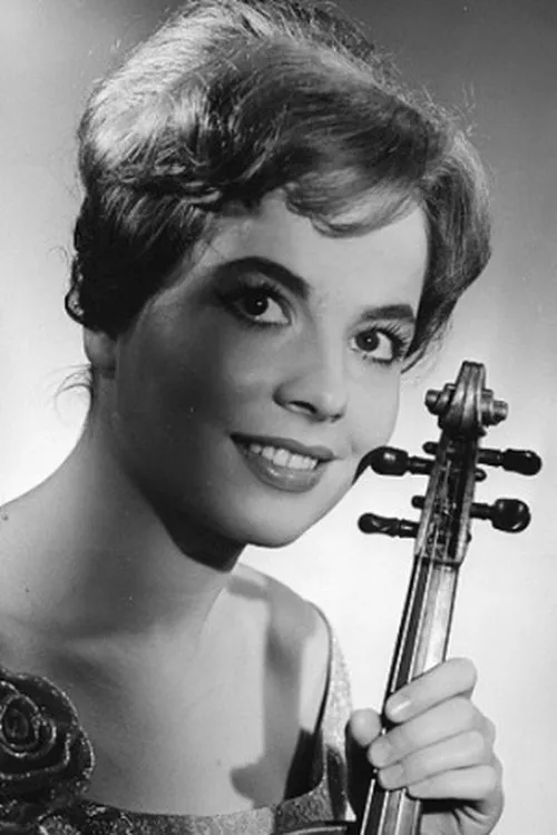 Helena Lehtelä interpretando a Helena Sinkko