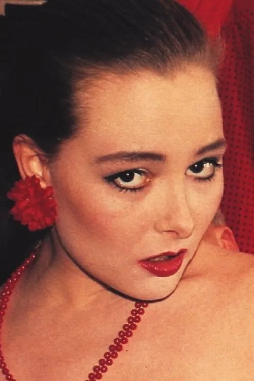 Helene Wolf interpretando a 